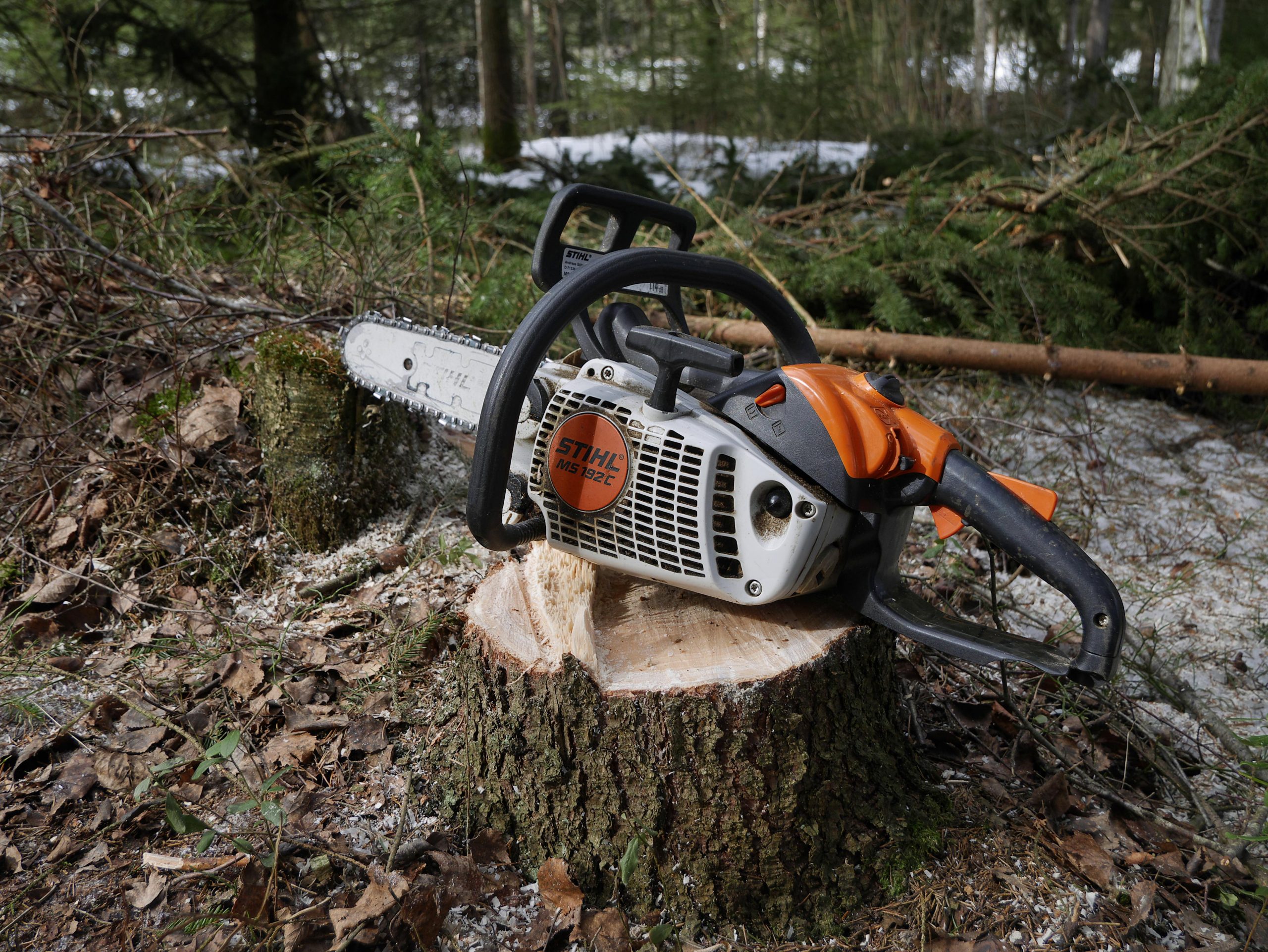 How to Use a Chainsaw