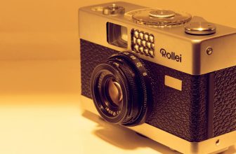 How to Use a Manual Camera