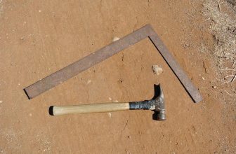 How to Use a Framing Square